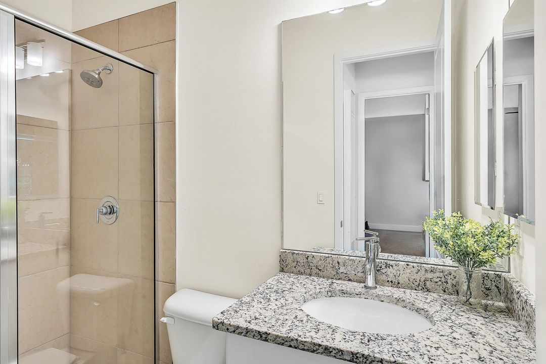 For Sale: $975,000 (5 beds, 4 baths, 3016 Square Feet)