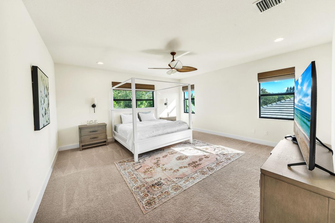 For Sale: $975,000 (5 beds, 4 baths, 3016 Square Feet)