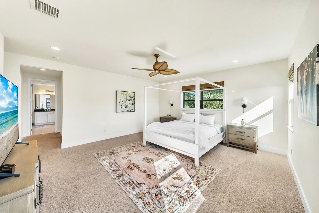 For Sale: $975,000 (5 beds, 4 baths, 3016 Square Feet)