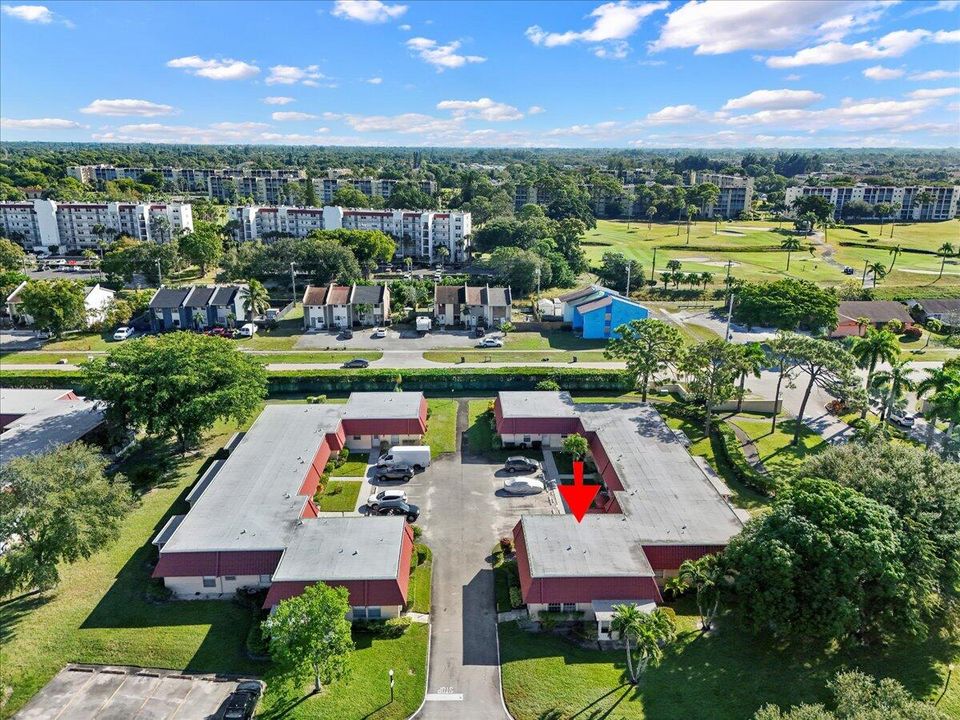 На продажу: $159,999 (2 спален, 1 ванн, 1024 Квадратных фут)