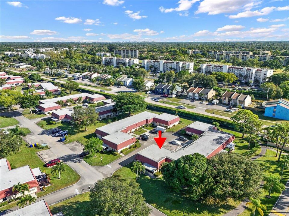 На продажу: $159,999 (2 спален, 1 ванн, 1024 Квадратных фут)