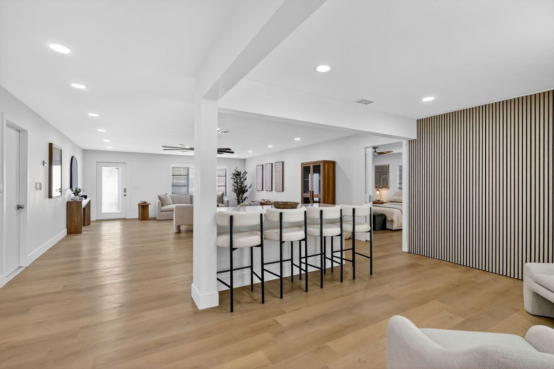 待售: $499,000 (2 贝兹, 2 浴室, 1741 平方英尺)