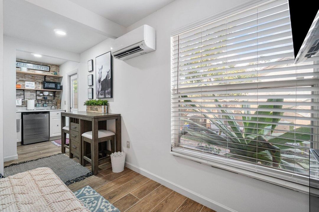 For Rent: $2,500 (1 beds, 1 baths, 500 Square Feet)