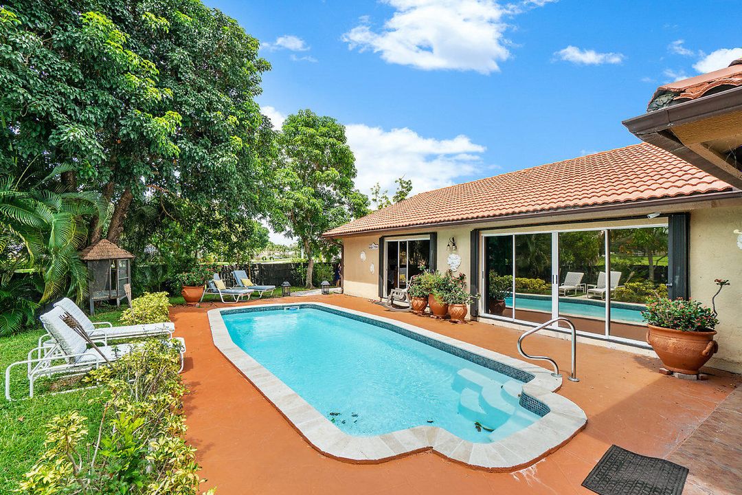 For Rent: $2,500 (1 beds, 1 baths, 500 Square Feet)