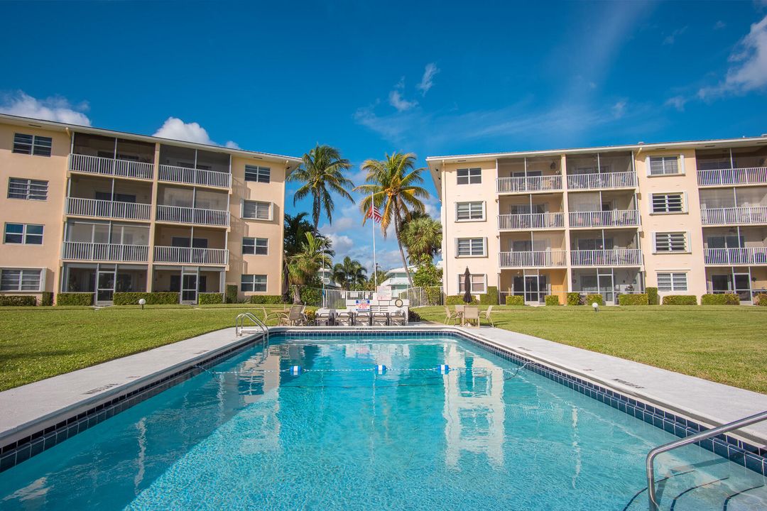 В аренду: $2,800 (2 спален, 2 ванн, 993 Квадратных фут)