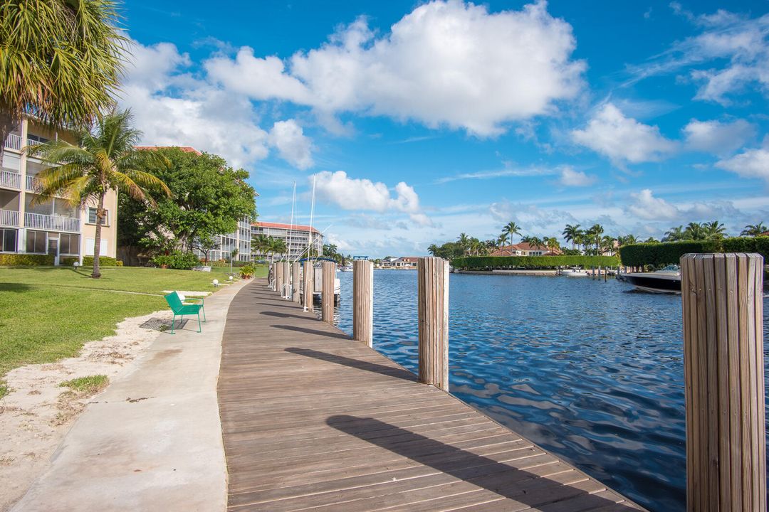 В аренду: $2,800 (2 спален, 2 ванн, 993 Квадратных фут)