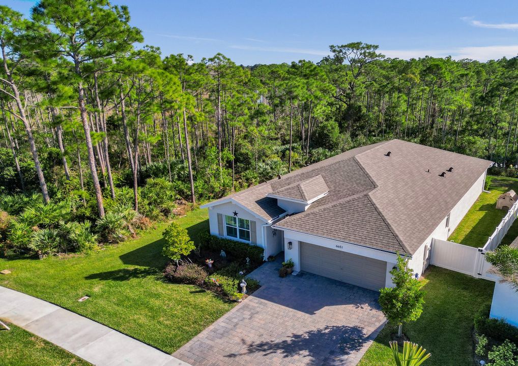 На продажу: $649,900 (4 спален, 2 ванн, 2034 Квадратных фут)