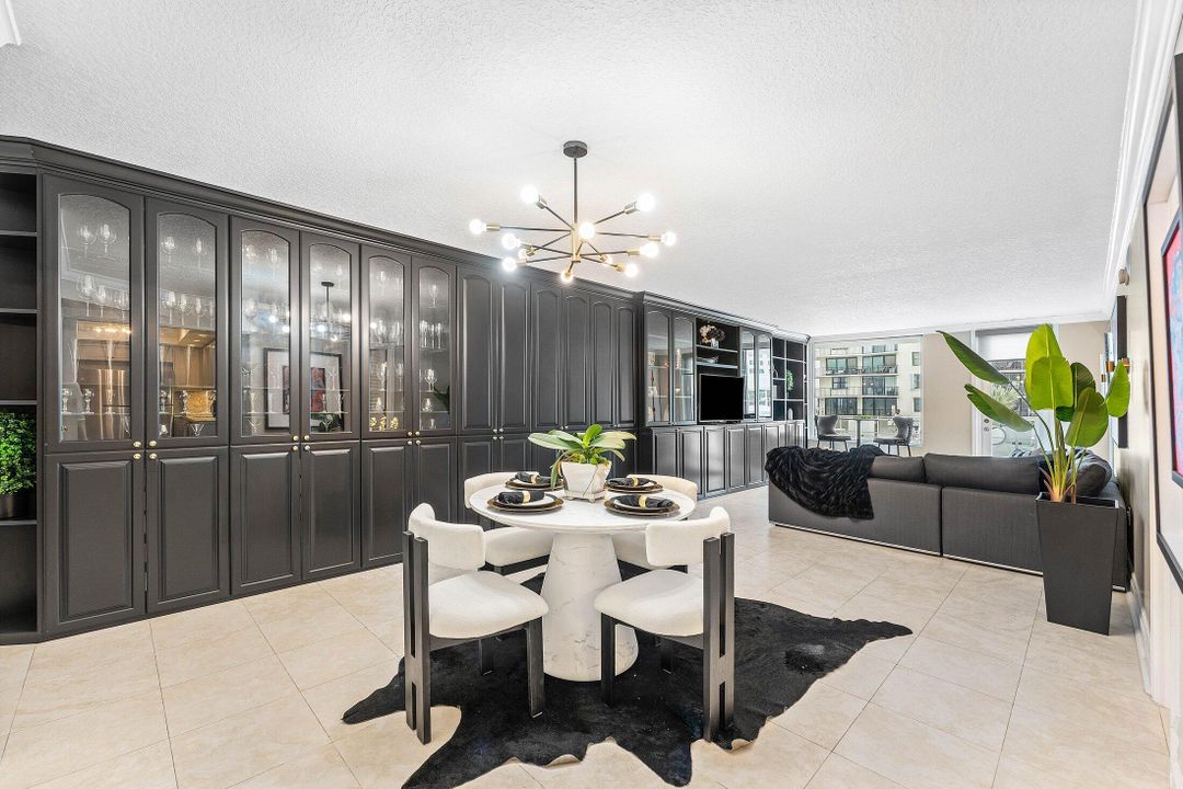 For Rent: $4,500 (1 beds, 1 baths, 1008 Square Feet)