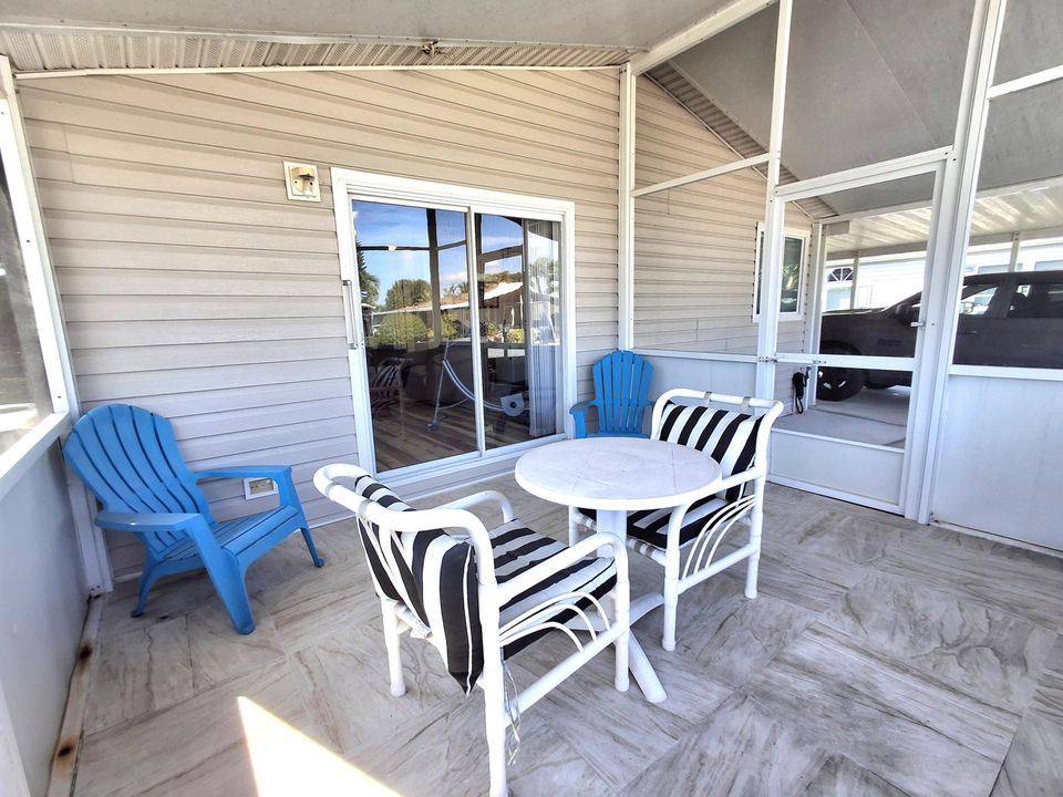 For Sale: $134,900 (2 beds, 2 baths, 1040 Square Feet)