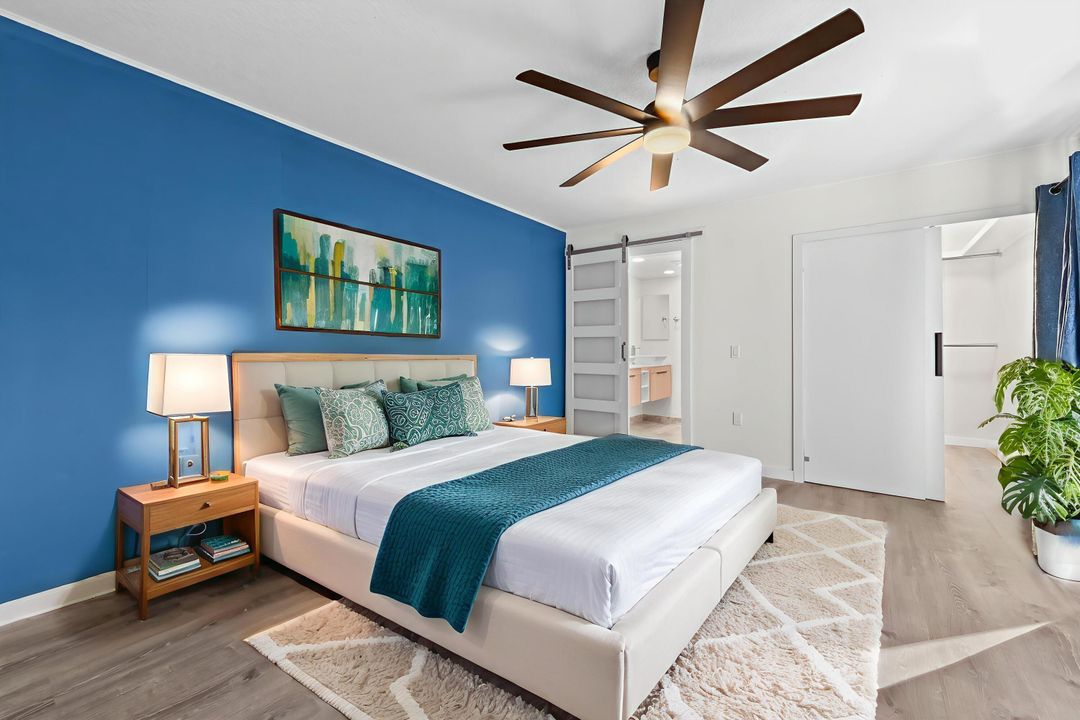 For Sale: $319,900 (2 beds, 2 baths, 1288 Square Feet)