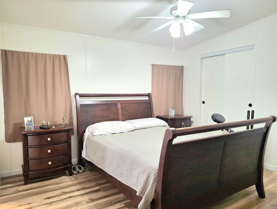 For Sale: $134,900 (2 beds, 2 baths, 1040 Square Feet)