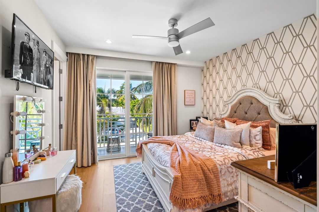 For Sale: $3,555,000 (3 beds, 3 baths, 2860 Square Feet)