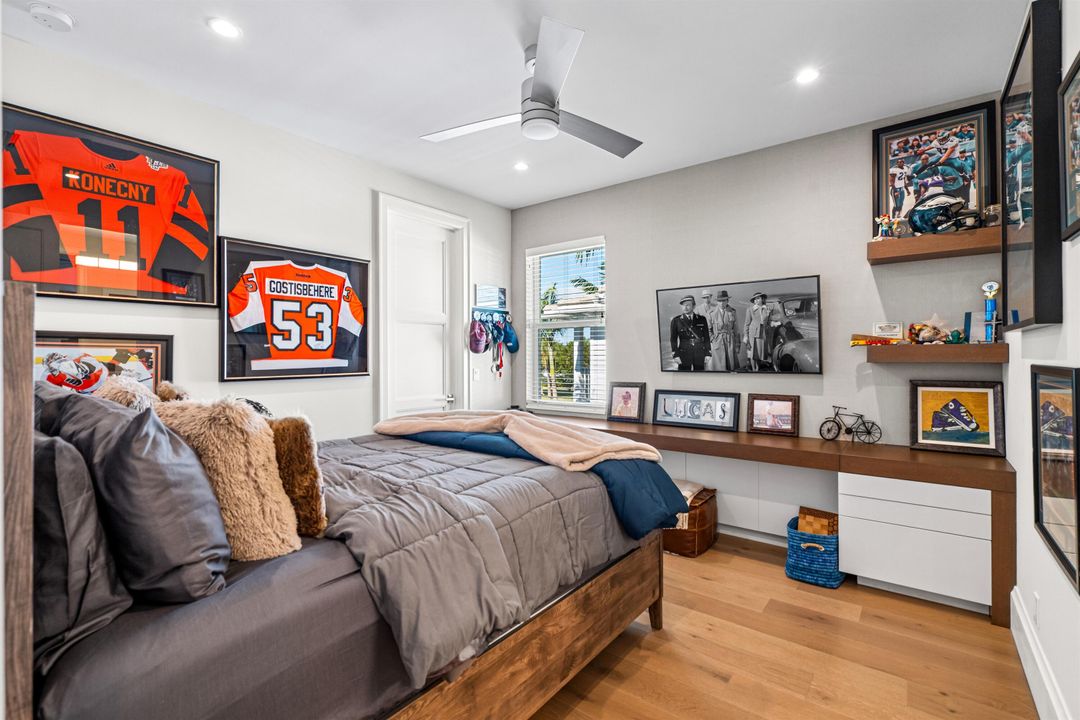 For Sale: $3,555,000 (3 beds, 3 baths, 2860 Square Feet)