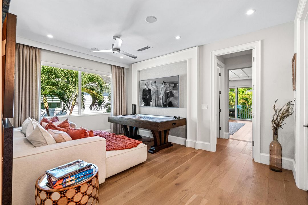 For Sale: $3,555,000 (3 beds, 3 baths, 2860 Square Feet)