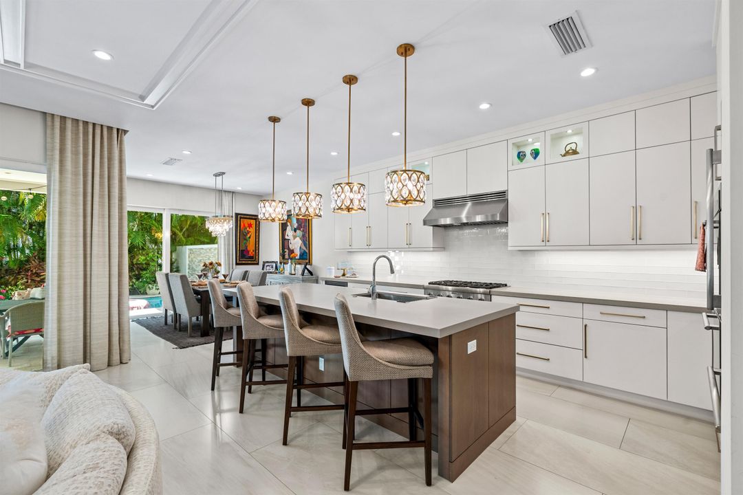 For Sale: $3,555,000 (3 beds, 3 baths, 2860 Square Feet)