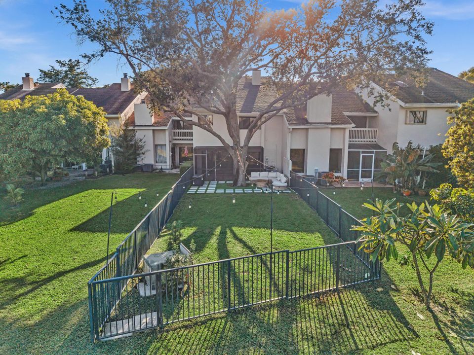 For Sale: $725,000 (4 beds, 2 baths, 2178 Square Feet)