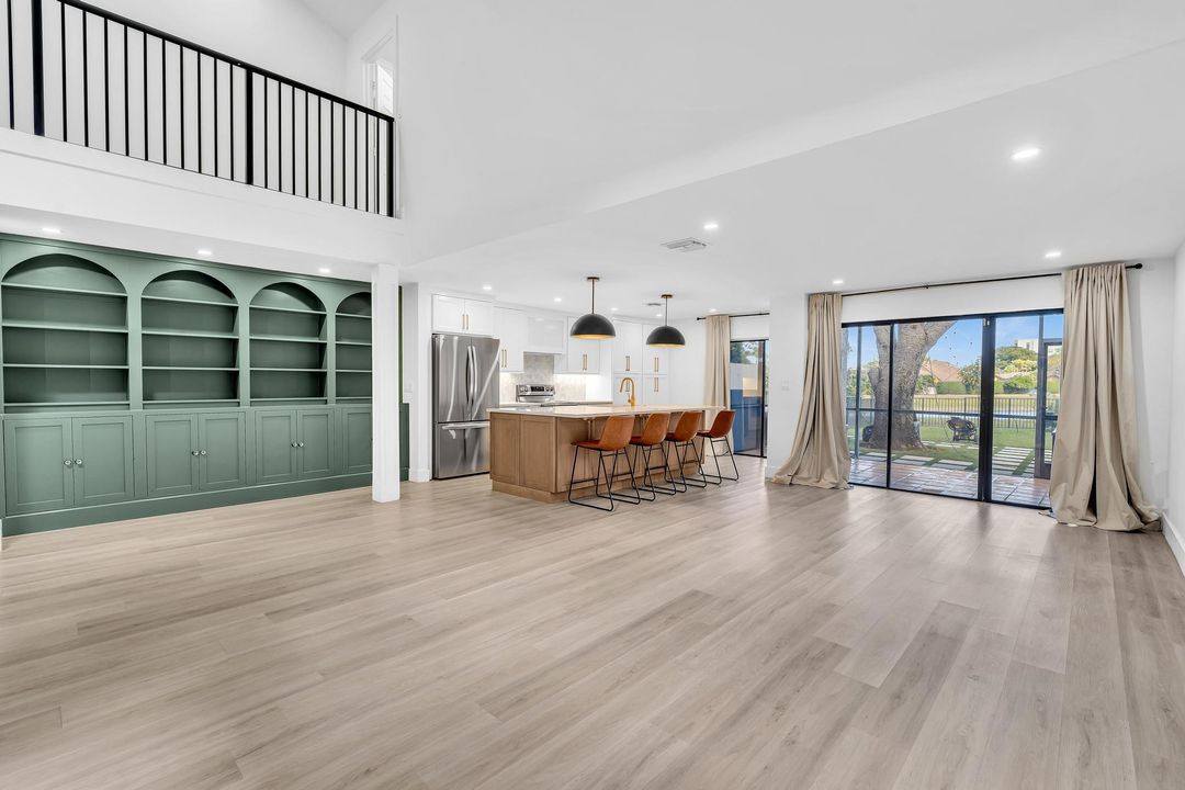 For Sale: $725,000 (4 beds, 2 baths, 2178 Square Feet)