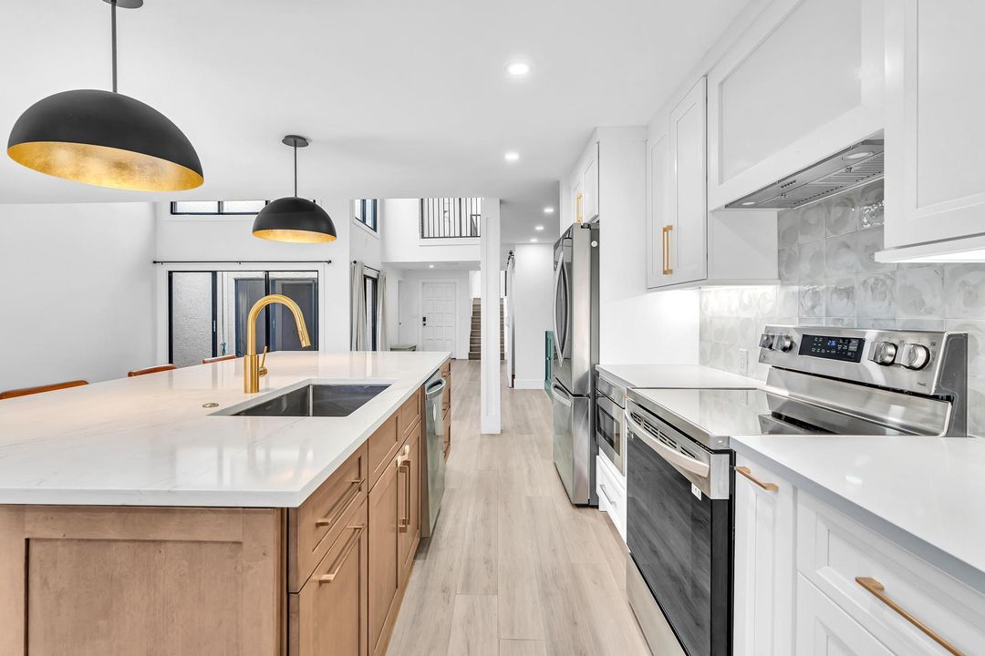 For Sale: $725,000 (4 beds, 2 baths, 2178 Square Feet)