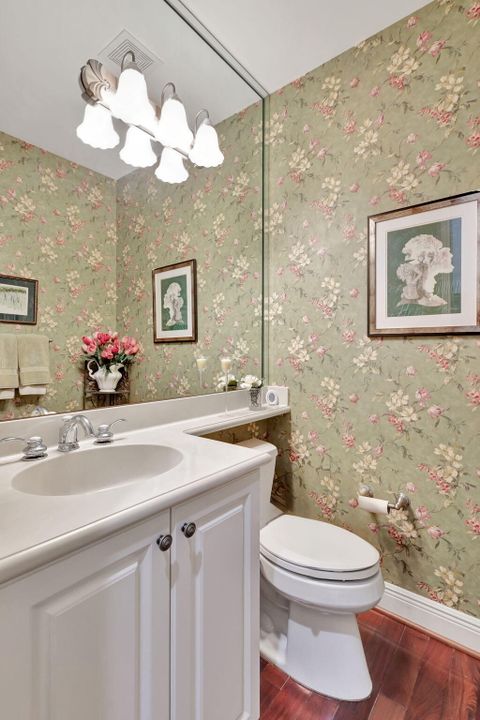 Active With Contract: $549,000 (3 beds, 2 baths, 2347 Square Feet)