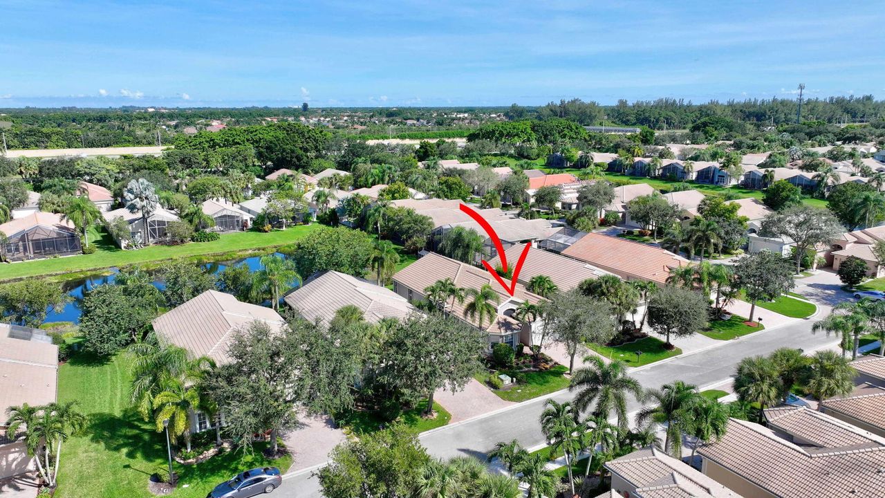 Active With Contract: $549,000 (3 beds, 2 baths, 2347 Square Feet)