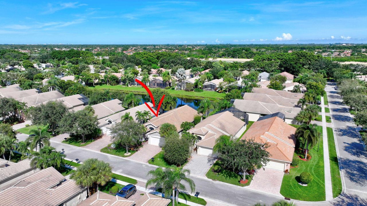 Active With Contract: $549,000 (3 beds, 2 baths, 2347 Square Feet)