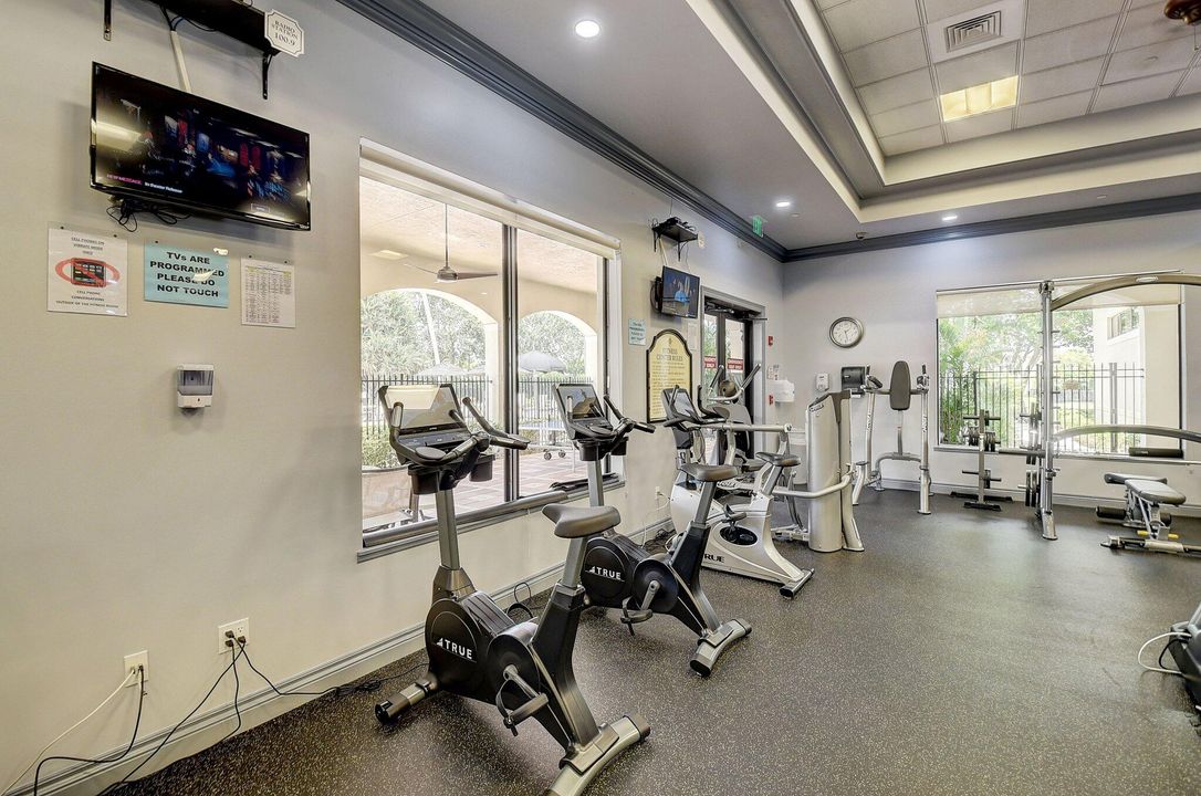 Active With Contract: $549,000 (3 beds, 2 baths, 2347 Square Feet)