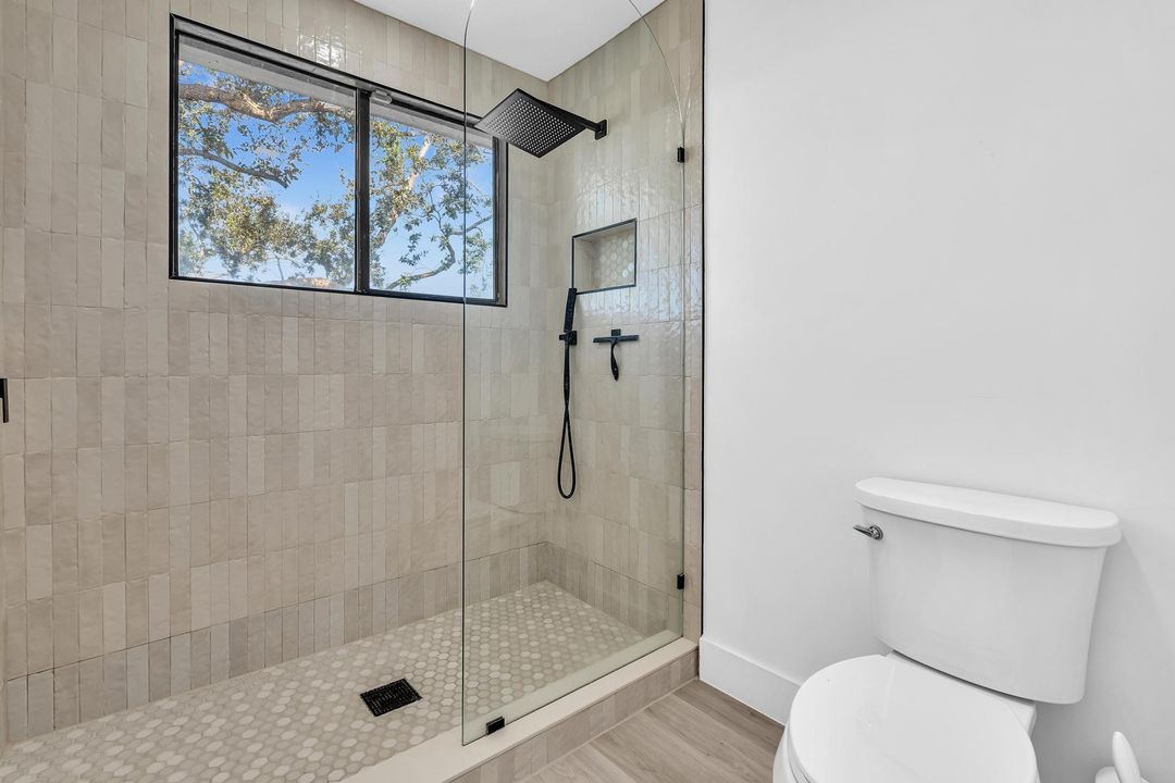 For Sale: $725,000 (4 beds, 2 baths, 2178 Square Feet)