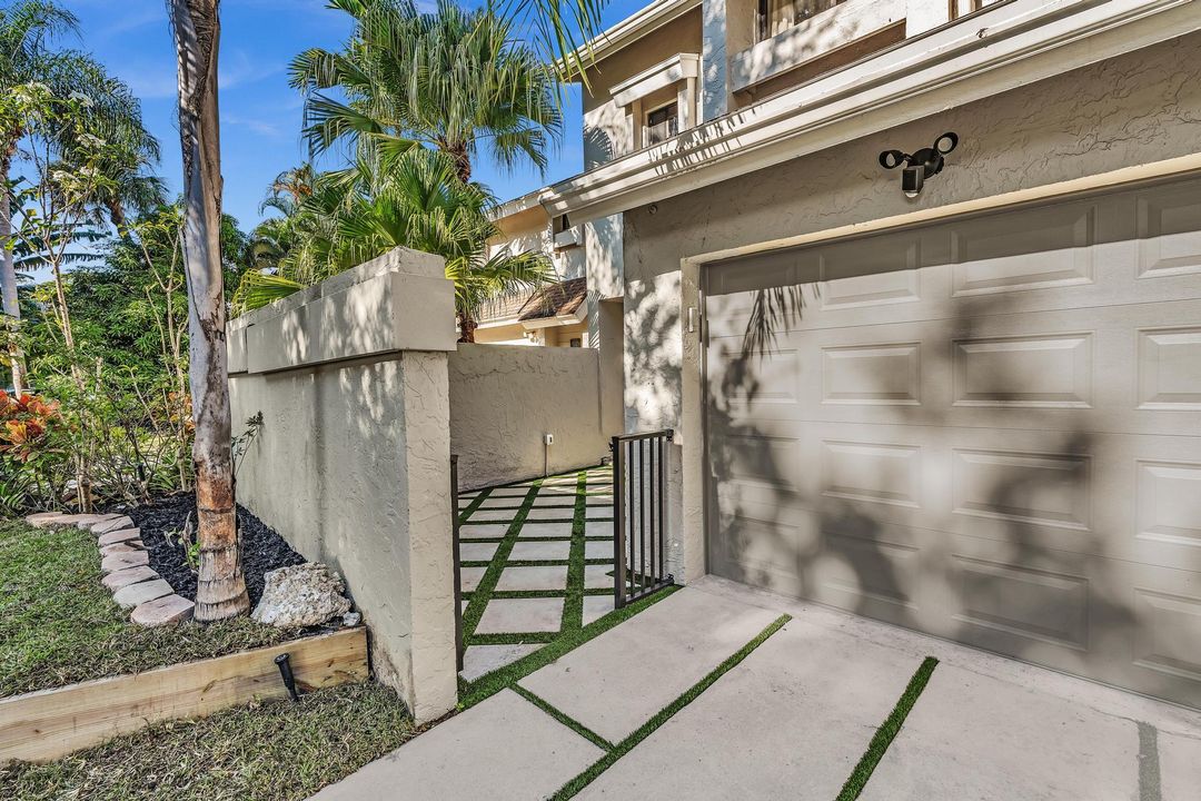 For Sale: $725,000 (4 beds, 2 baths, 2178 Square Feet)