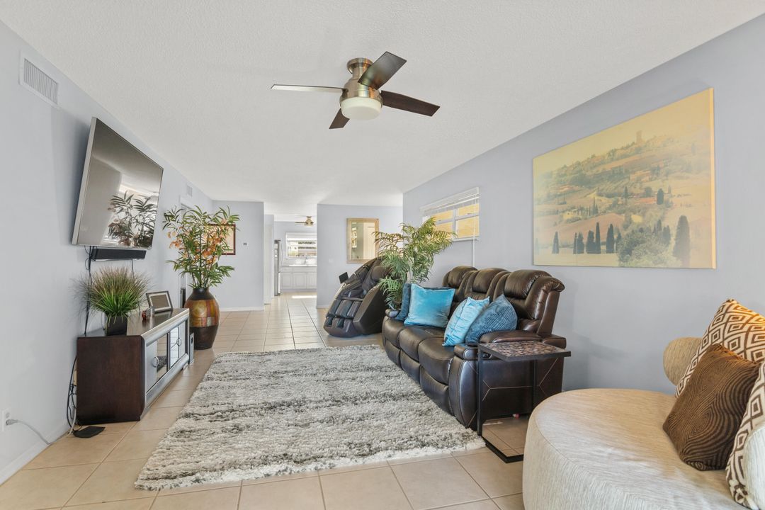 Activo con contrato: $225,000 (3 camas, 2 baños, 1314 Pies cuadrados)