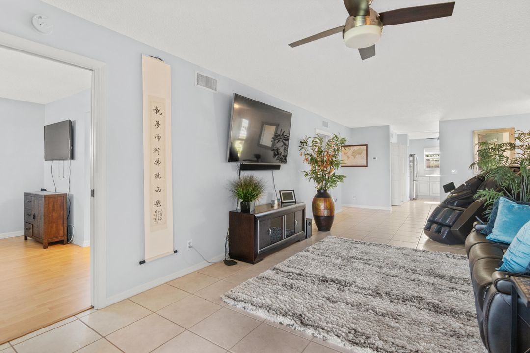 Activo con contrato: $225,000 (3 camas, 2 baños, 1314 Pies cuadrados)