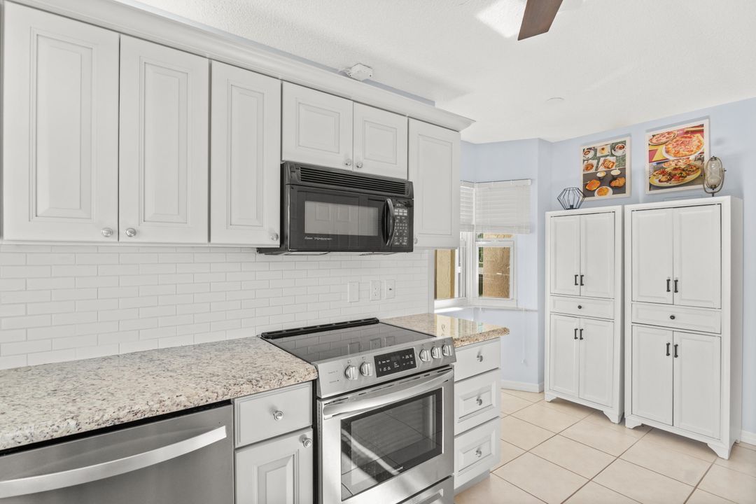 Activo con contrato: $225,000 (3 camas, 2 baños, 1314 Pies cuadrados)