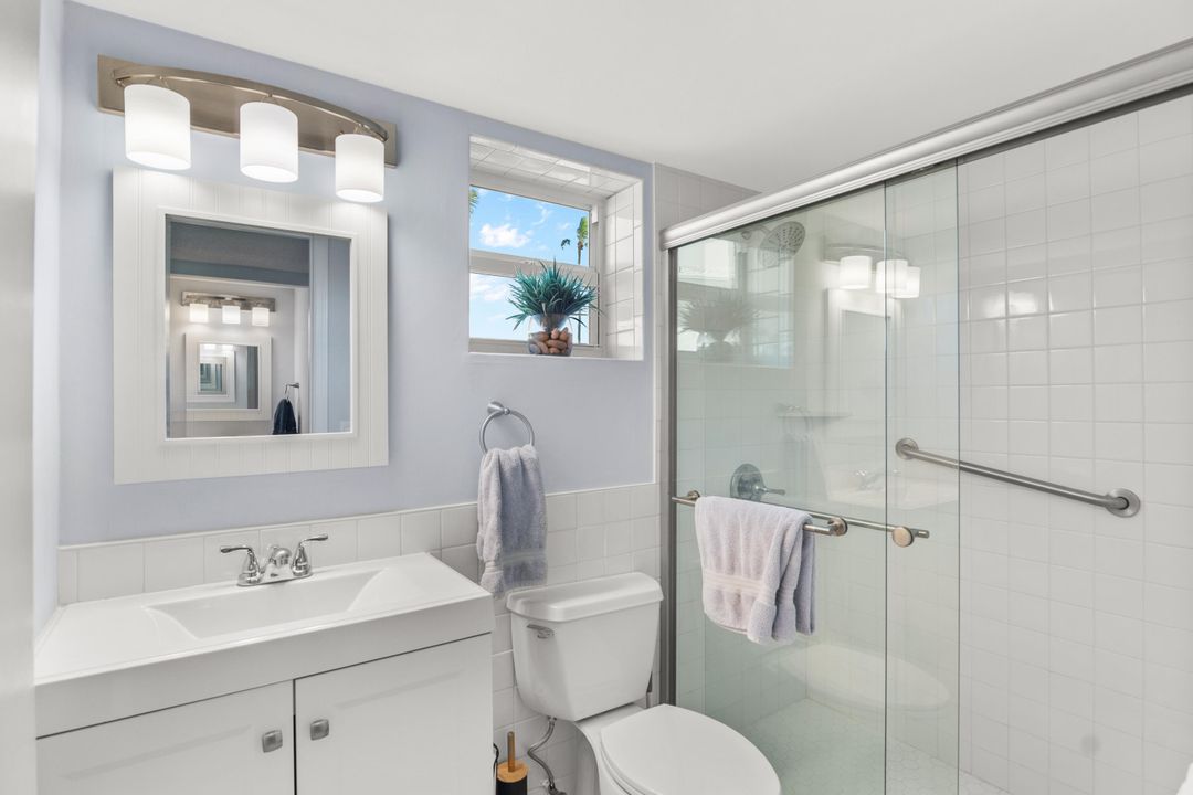 Activo con contrato: $225,000 (3 camas, 2 baños, 1314 Pies cuadrados)