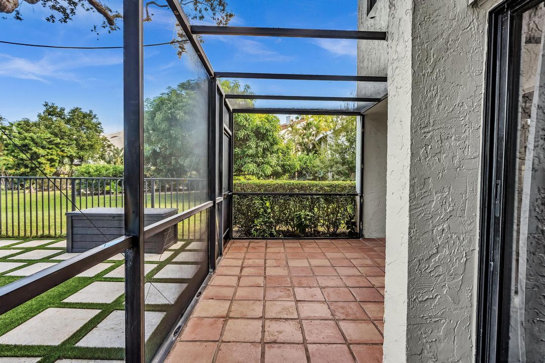 For Sale: $725,000 (4 beds, 2 baths, 2178 Square Feet)