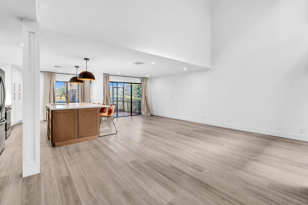 For Sale: $725,000 (4 beds, 2 baths, 2178 Square Feet)