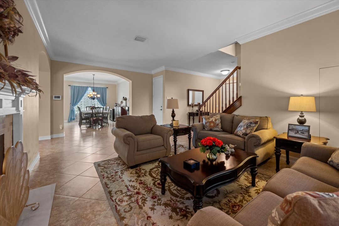 For Sale: $1,100,000 (5 beds, 4 baths, 3317 Square Feet)