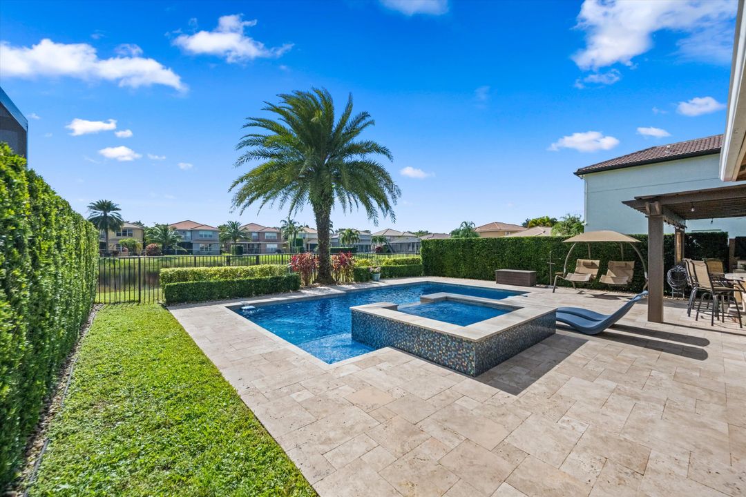 For Sale: $1,100,000 (5 beds, 4 baths, 3317 Square Feet)