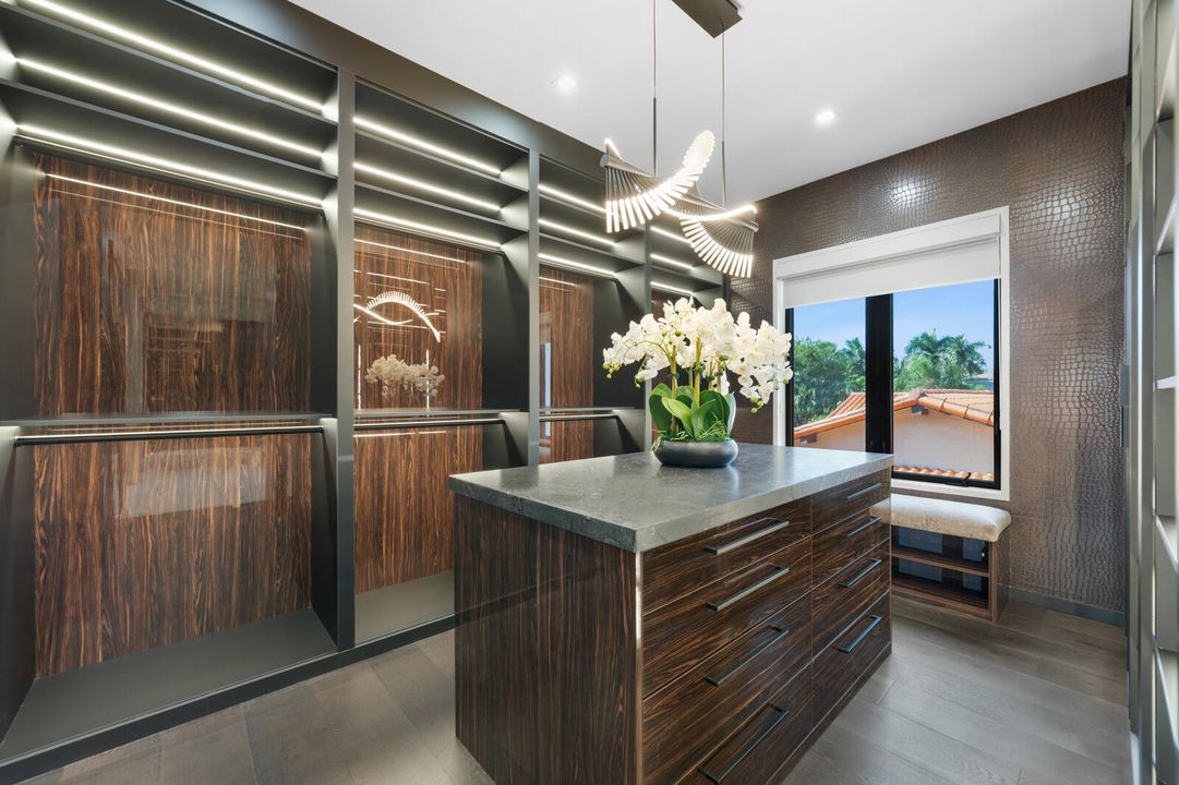 For Sale: $16,900,000 (4 beds, 5 baths, 7683 Square Feet)