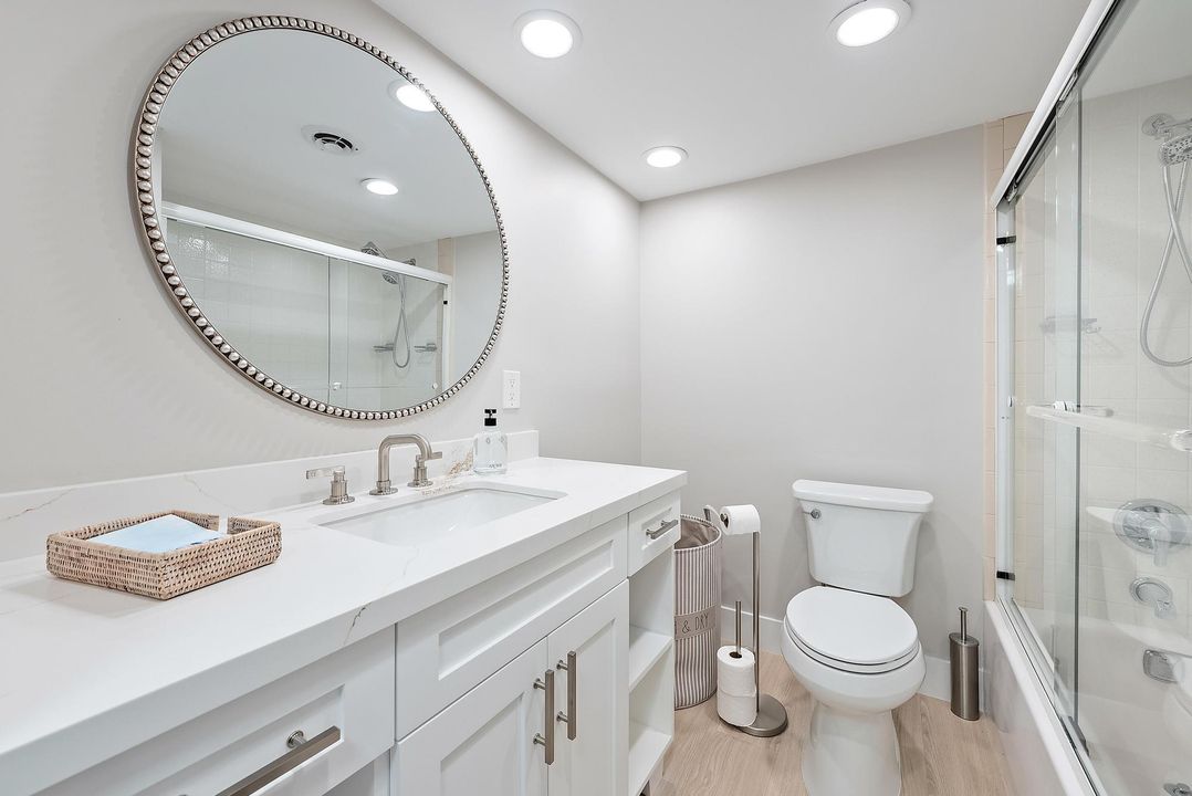 For Sale: $1,395,000 (2 beds, 2 baths, 1435 Square Feet)