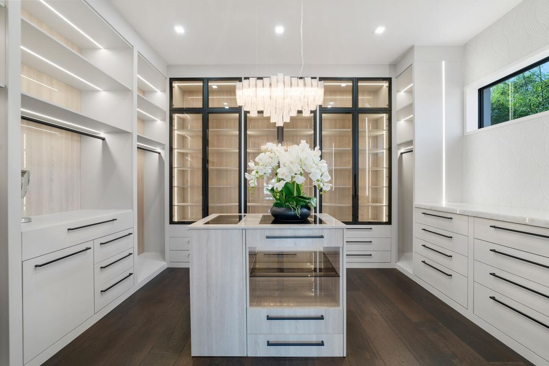 For Sale: $16,900,000 (4 beds, 5 baths, 7683 Square Feet)