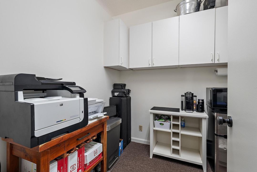 Active With Contract: $499,000 (0 beds, 0 baths, 1085 Square Feet)