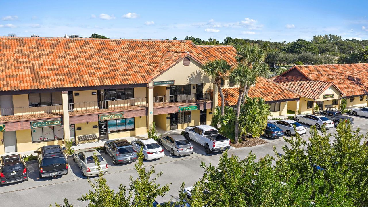 Active With Contract: $499,000 (0 beds, 0 baths, 1085 Square Feet)