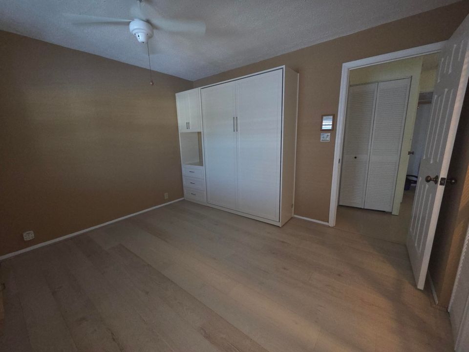 For Sale: $375,000 (2 beds, 2 baths, 1170 Square Feet)