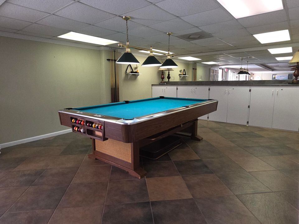 For Sale: $375,000 (2 beds, 2 baths, 1170 Square Feet)