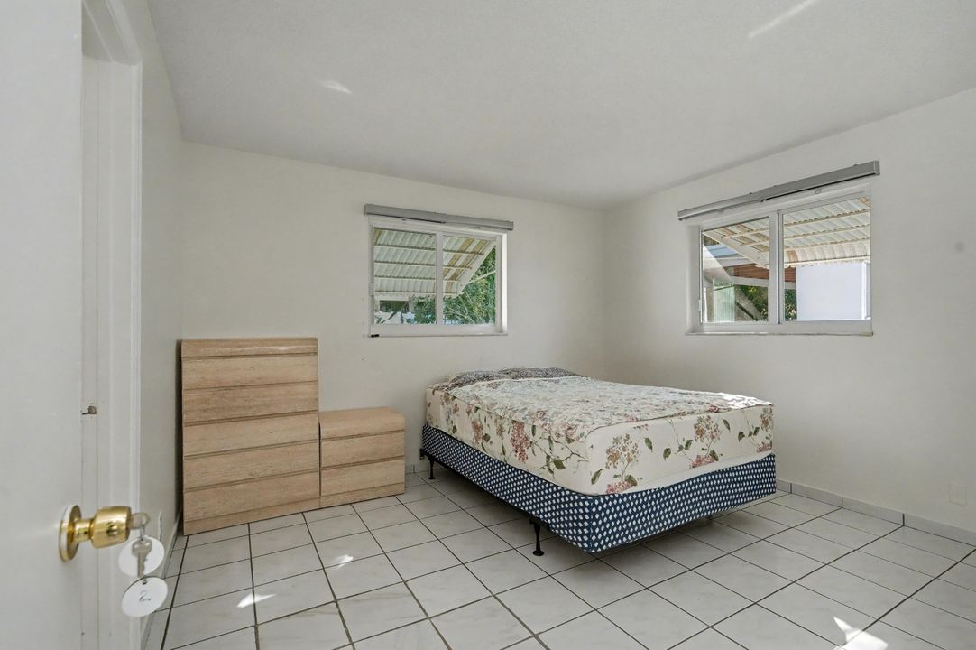 待售: $365,000 (2 贝兹, 2 浴室, 1414 平方英尺)