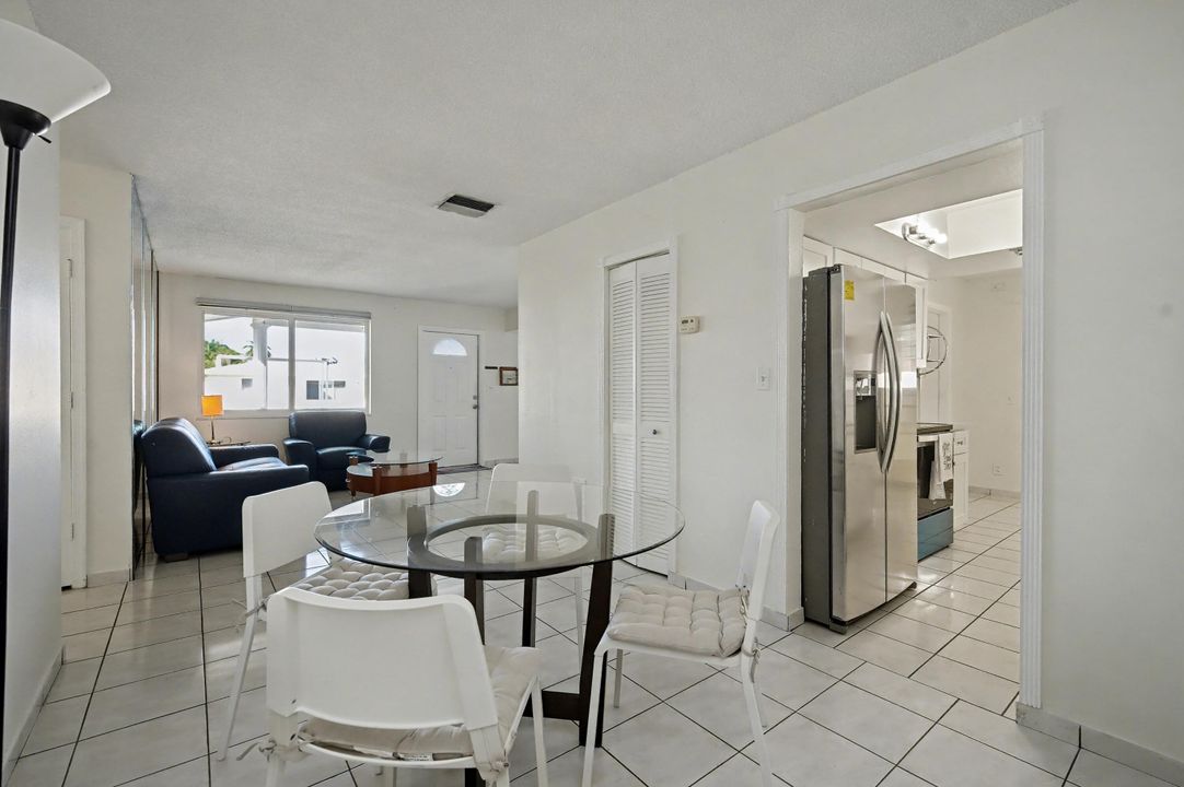 待售: $365,000 (2 贝兹, 2 浴室, 1414 平方英尺)