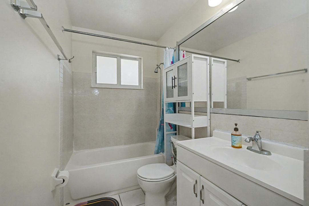 待售: $365,000 (2 贝兹, 2 浴室, 1414 平方英尺)