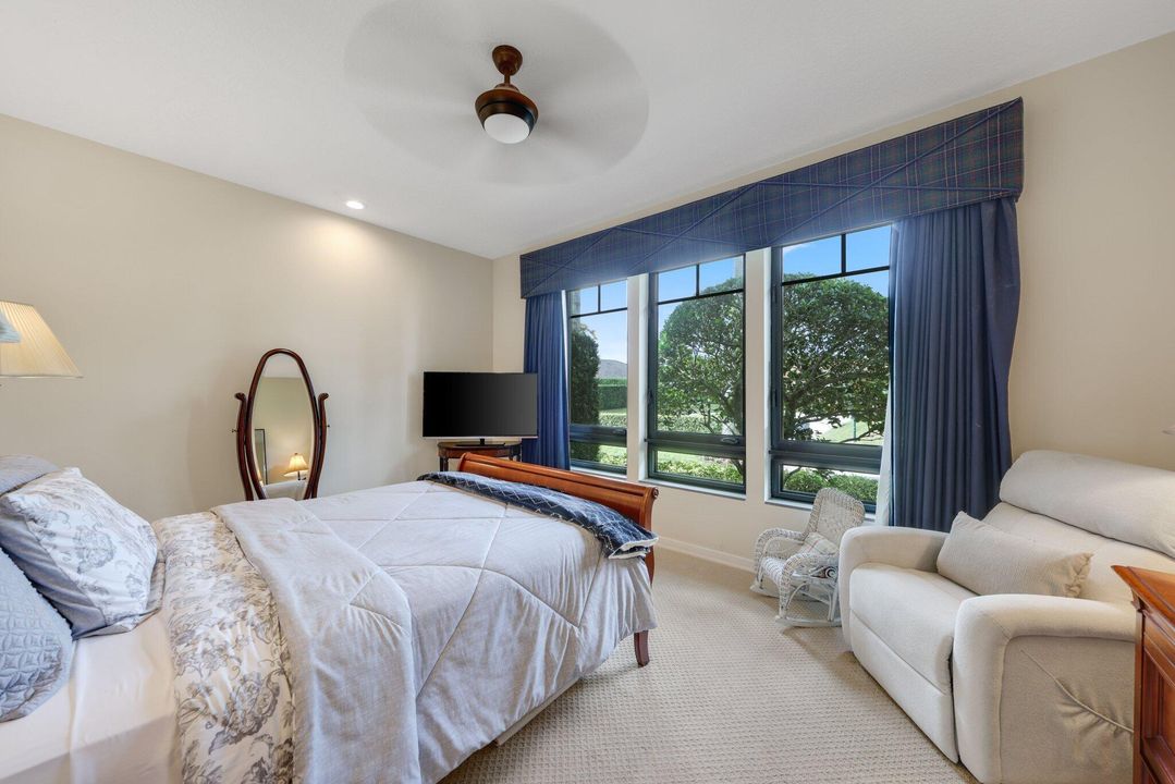 Active With Contract: $2,949,000 (5 beds, 5 baths, 5737 Square Feet)