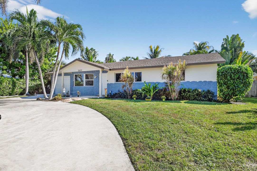 Active With Contract: $649,999 (3 beds, 2 baths, 1651 Square Feet)