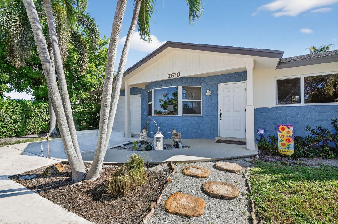 Active With Contract: $649,999 (3 beds, 2 baths, 1651 Square Feet)