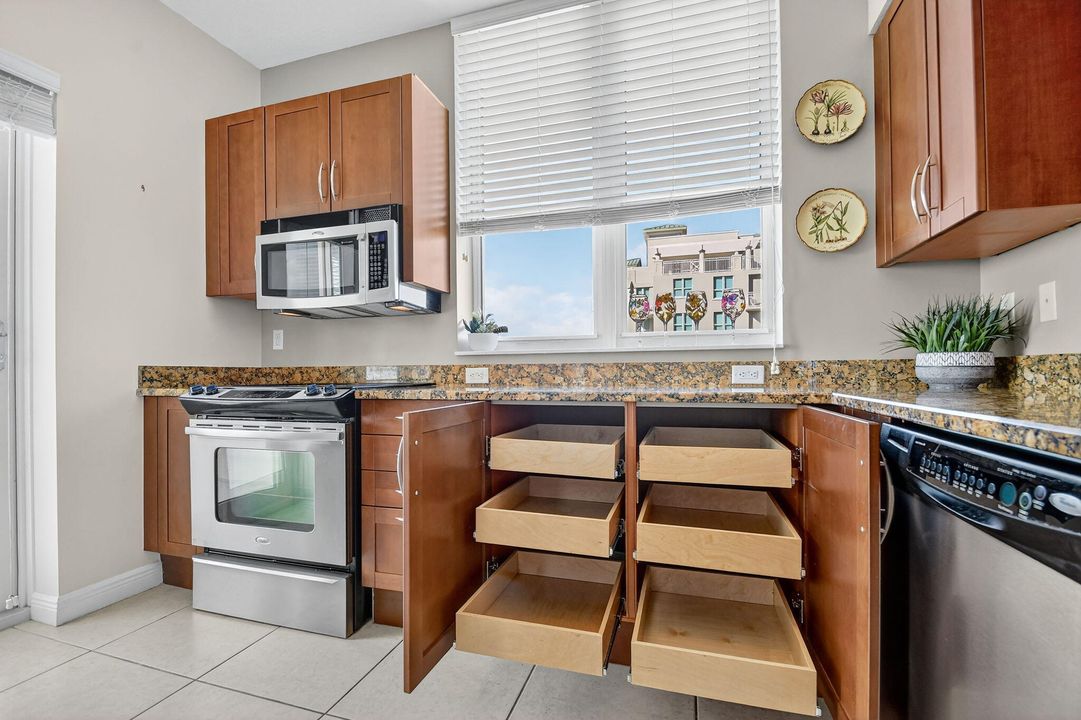 For Sale: $698,500 (3 beds, 2 baths, 1650 Square Feet)